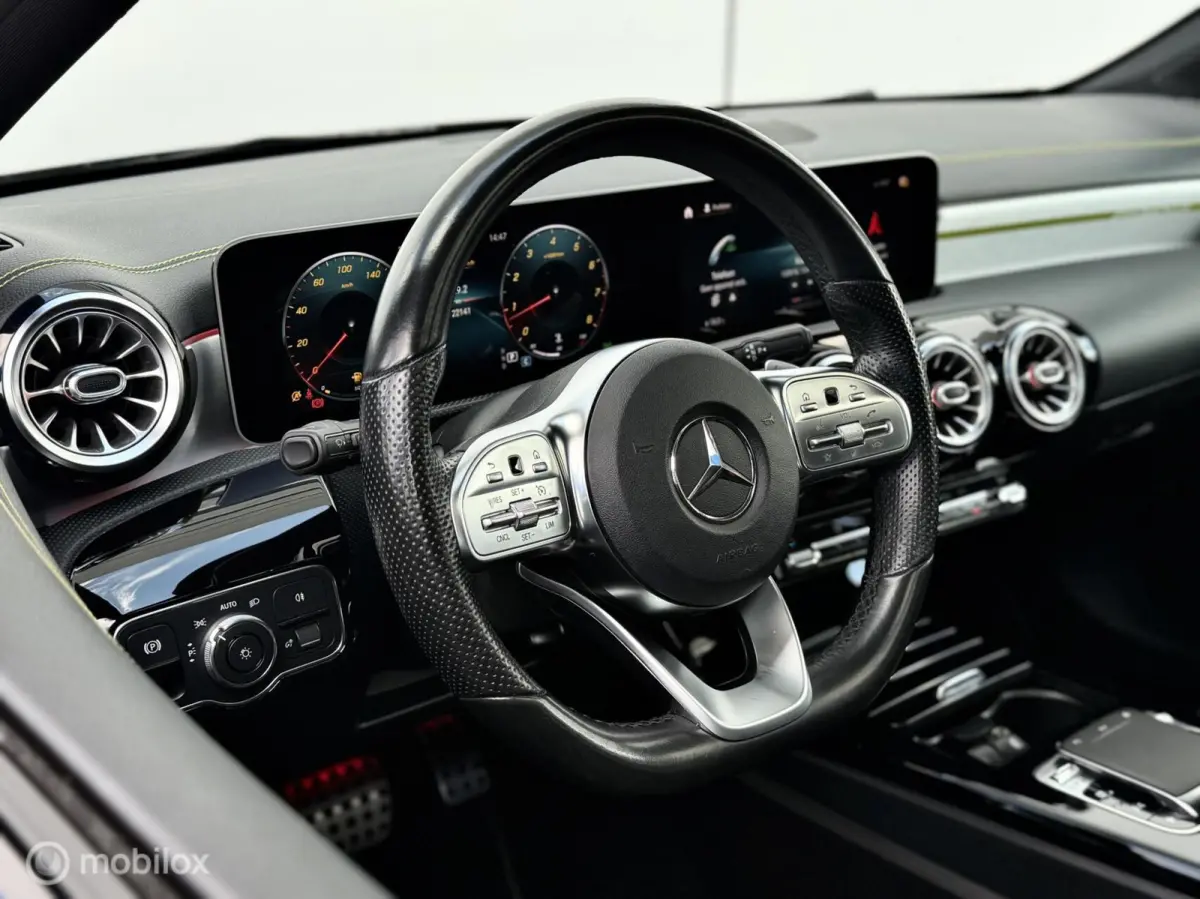 220 Editon 1 AMG Line | Pano | Camera