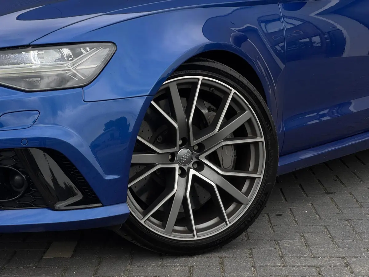4.0 TFSI RS 6 Performance | Pano | Keramisch| HUD | 360 | Carbon |
