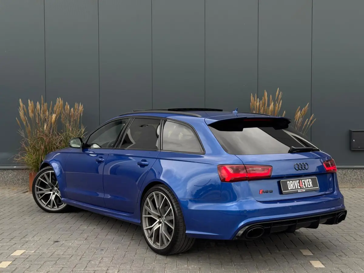 4.0 TFSI RS 6 Performance | Pano | Keramisch| HUD | 360 | Carbon |
