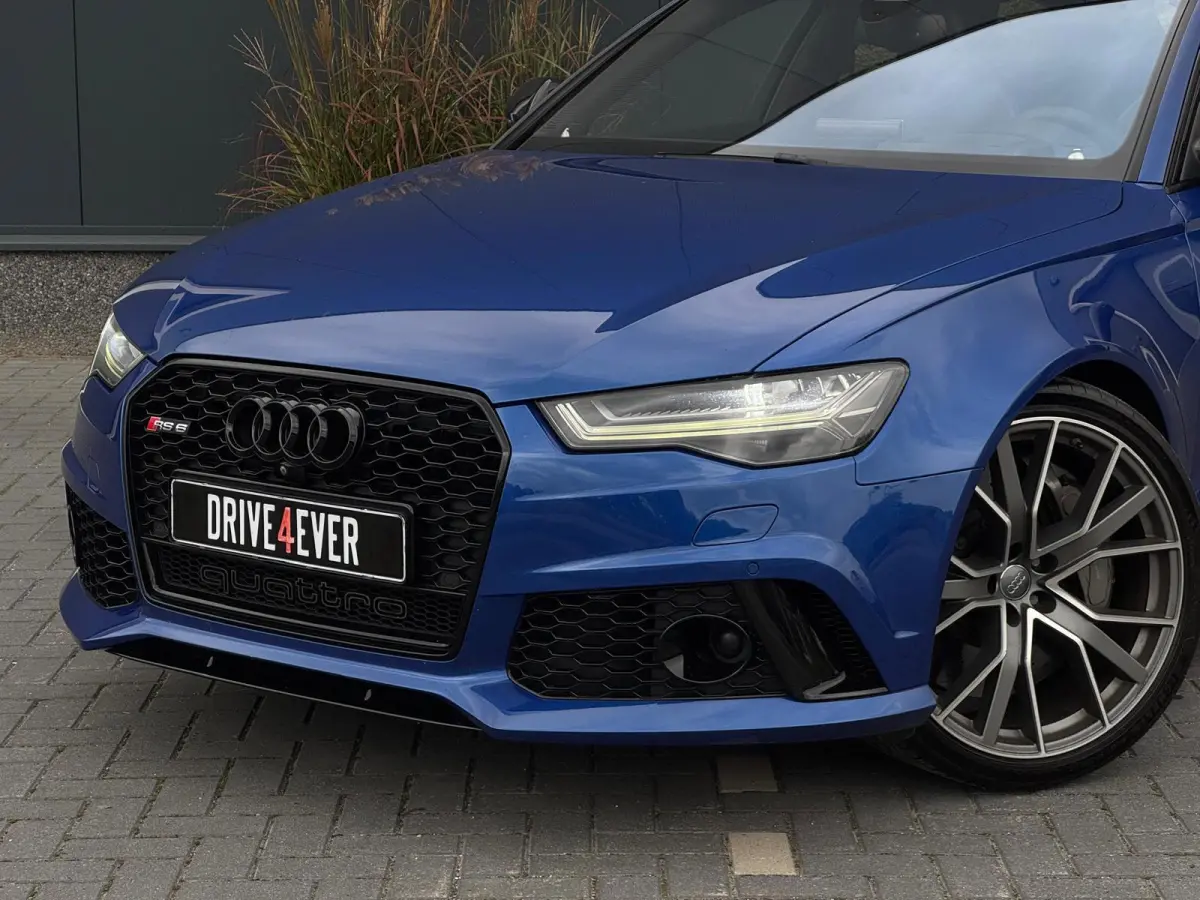 4.0 TFSI RS 6 Performance | Pano | Keramisch| HUD | 360 | Carbon |