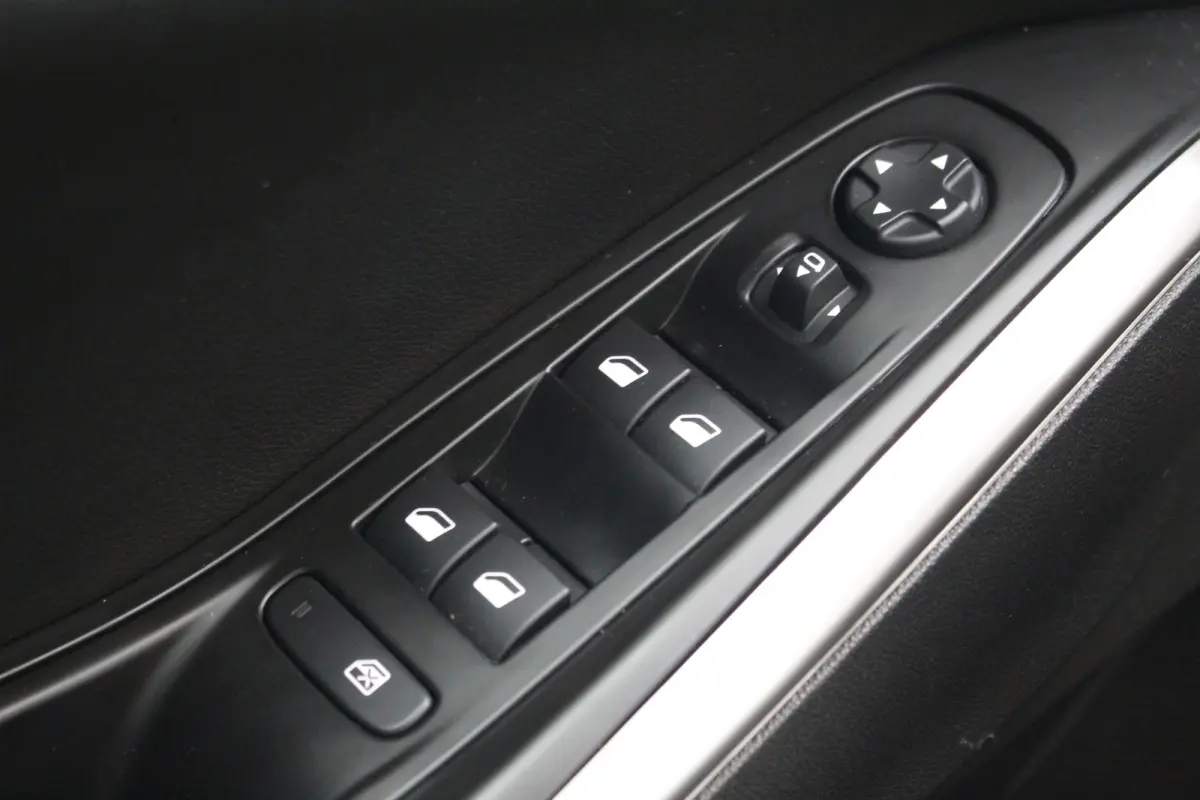 1.6 Turbo Plug-In Hybrid Ultimate | 360 Cam | Adap. Cruise C. | Keyless | Winterpakket | Elek. Achterklep | Dodehoek | 360 Cam | Adap. Cruise C. | Keyless | Winterpakket | Elek. Achterklep |
