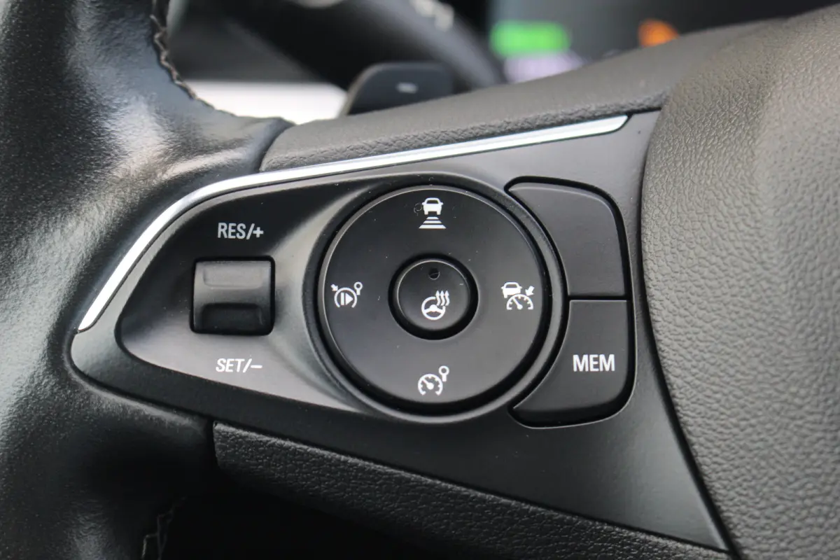 1.6 Turbo Plug-In Hybrid Ultimate | 360 Cam | Adap. Cruise C. | Keyless | Winterpakket | Elek. Achterklep | Dodehoek | 360 Cam | Adap. Cruise C. | Keyless | Winterpakket | Elek. Achterklep |