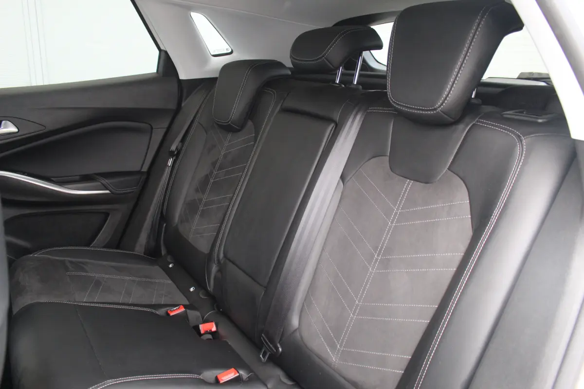 1.6 Turbo Plug-In Hybrid Ultimate | 360 Cam | Adap. Cruise C. | Keyless | Winterpakket | Elek. Achterklep | Dodehoek | 360 Cam | Adap. Cruise C. | Keyless | Winterpakket | Elek. Achterklep |