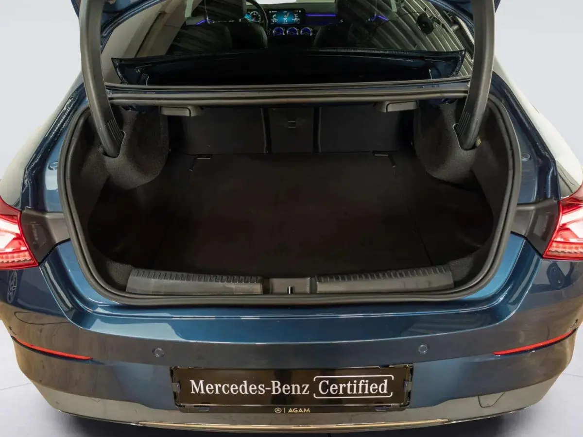 Coupé 180 Business Solution Luxury | Panorama dak