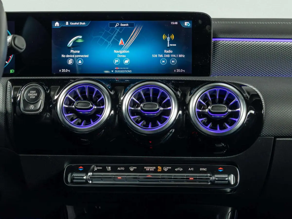 Coupé 180 Business Solution Luxury | Panorama dak