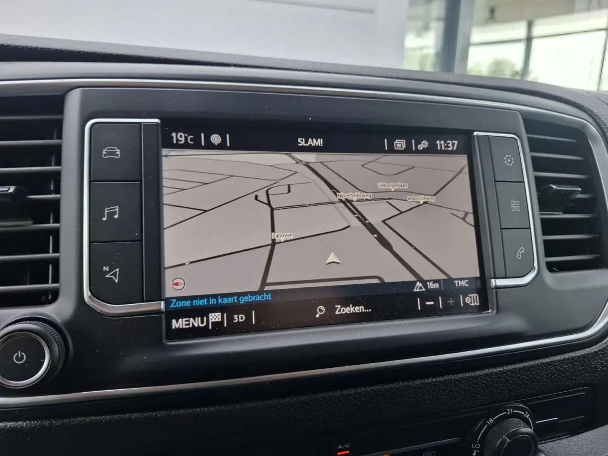 2.0 D-4D Black Line | Navigatie/Android/Apple Carplay | Achteruitrijcamera | Parkeersensoren Achter | Cruise Control | DAB | Airco |
