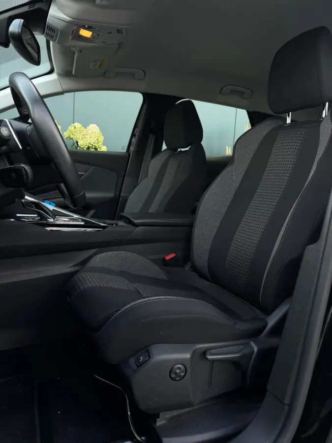 1.2 PureTech Active Pack Business | Camera | Lane assist