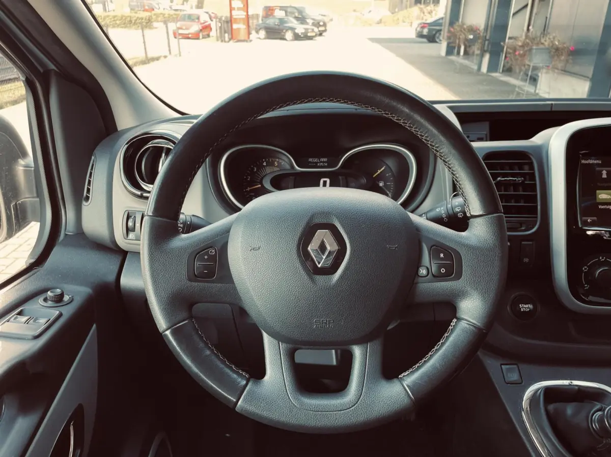 1.6 dCi | 9 PERSOONS | L2 | MARGE