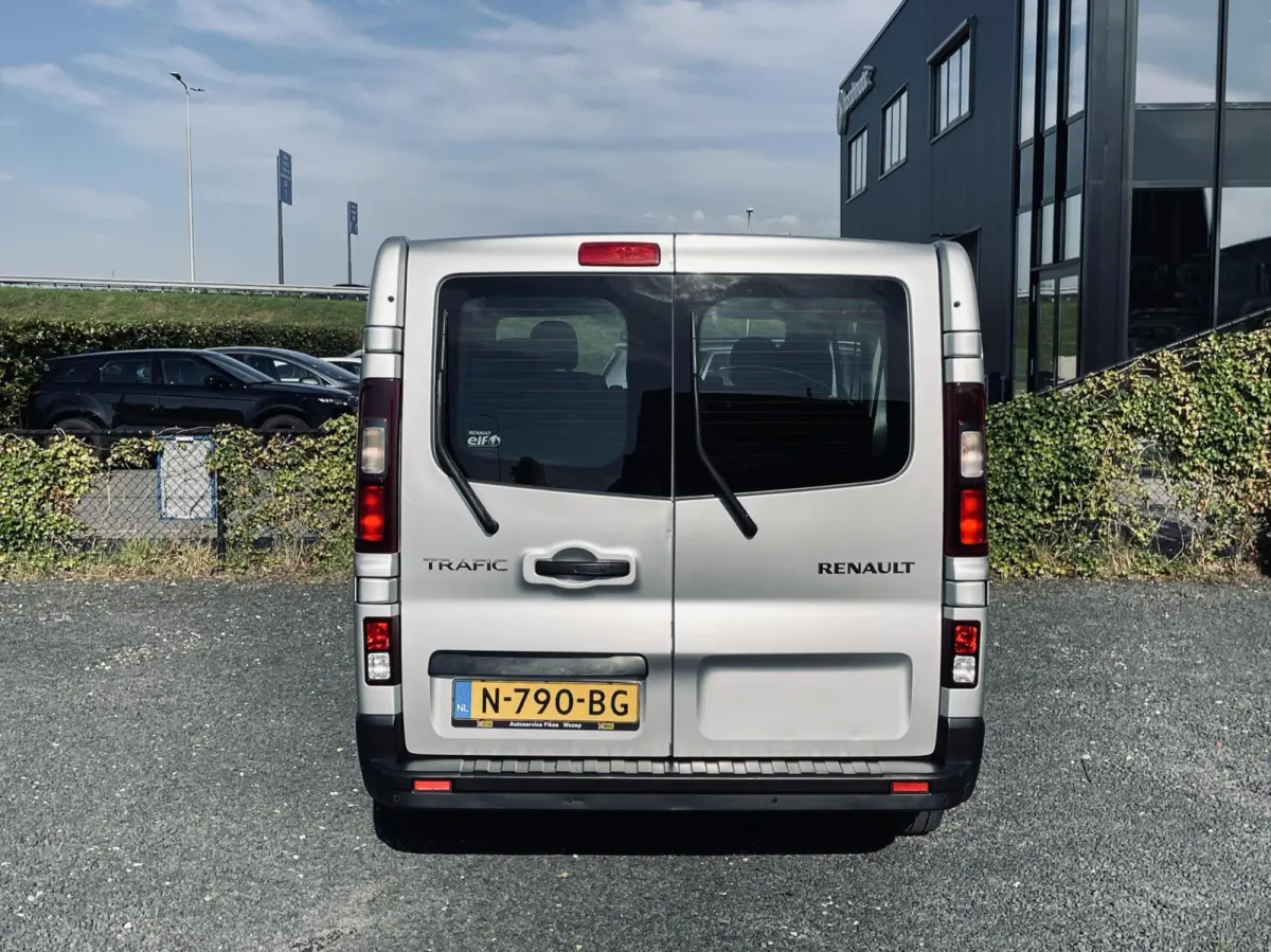 1.6 dCi | 9 PERSOONS | L2 | MARGE