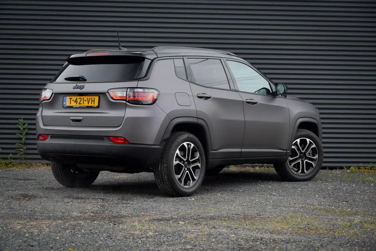 4xe 190 Plug-in Hybrid / Navi / 18'' / Incl BTW