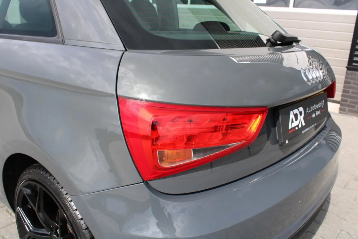 1.0 TFSI|18''LM|AIRCO|PDC|NAVI|NARDOGREY|PANO|UNIEK