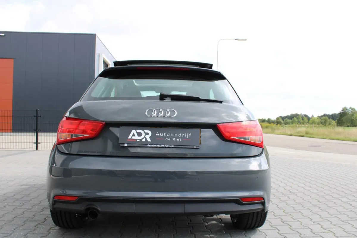 1.0 TFSI|18''LM|AIRCO|PDC|NAVI|NARDOGREY|PANO|UNIEK