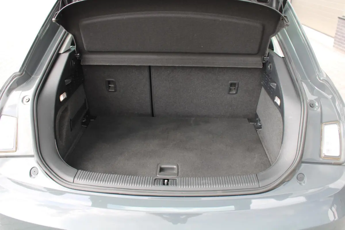 1.0 TFSI|18''LM|AIRCO|PDC|NAVI|NARDOGREY|PANO|UNIEK