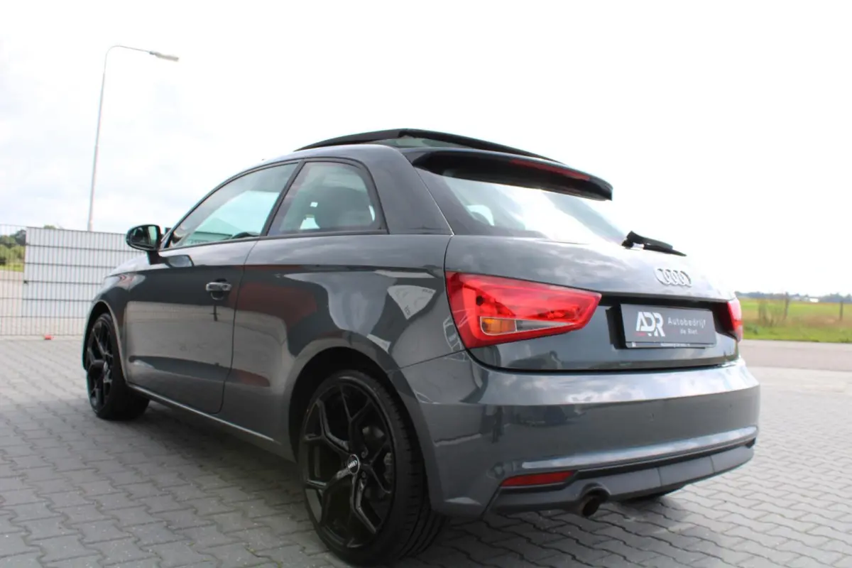 1.0 TFSI|18''LM|AIRCO|PDC|NAVI|NARDOGREY|PANO|UNIEK