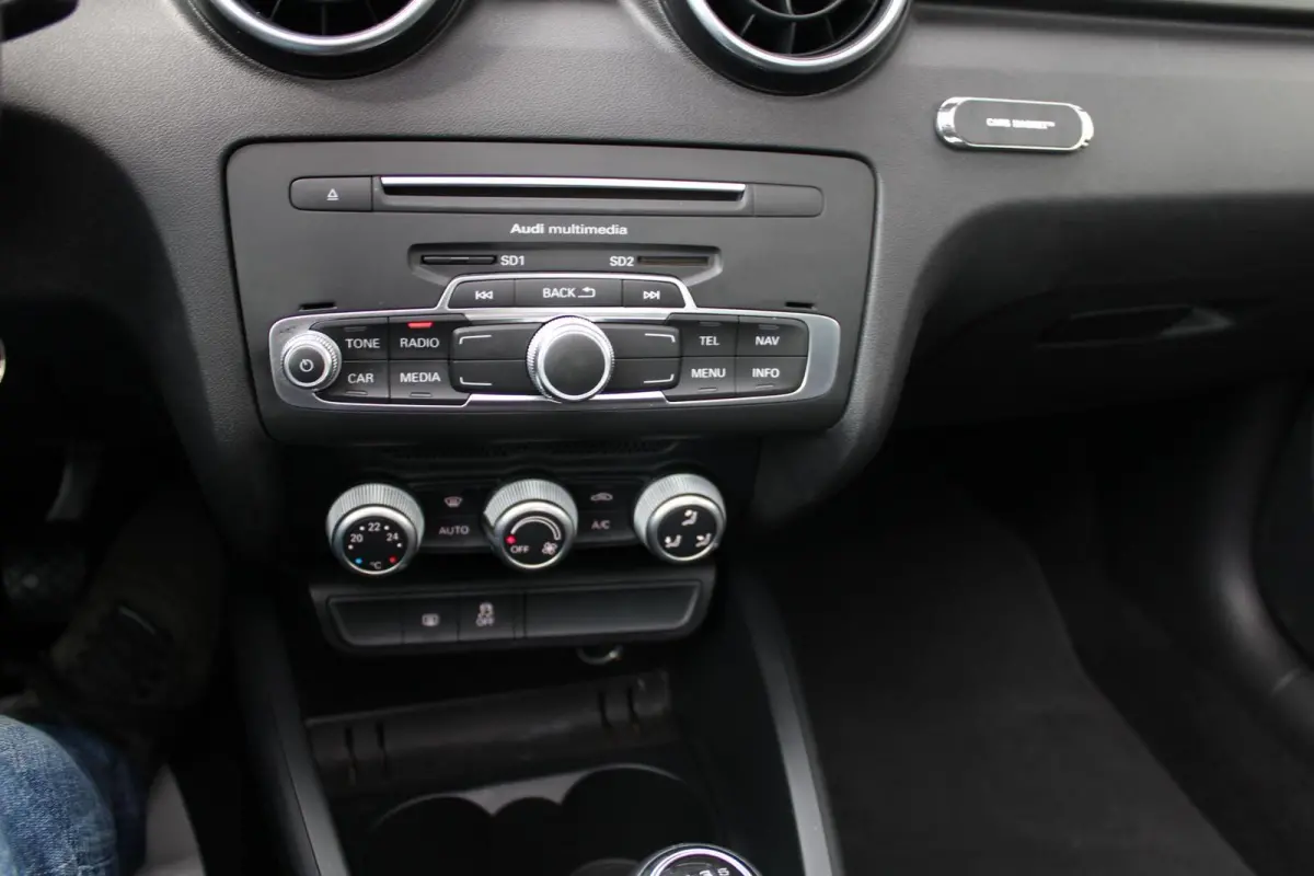 1.0 TFSI|18''LM|AIRCO|PDC|NAVI|NARDOGREY|PANO|UNIEK