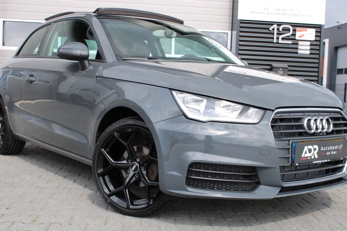 1.0 TFSI|18''LM|AIRCO|PDC|NAVI|NARDOGREY|PANO|UNIEK