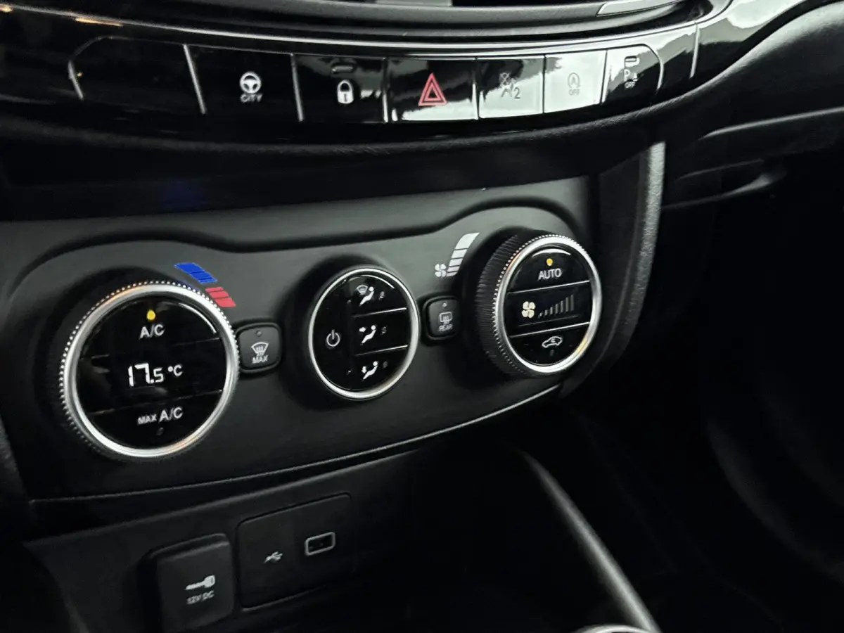 1.0 Life | Navigatie | Climate-Control | Cruise-Control