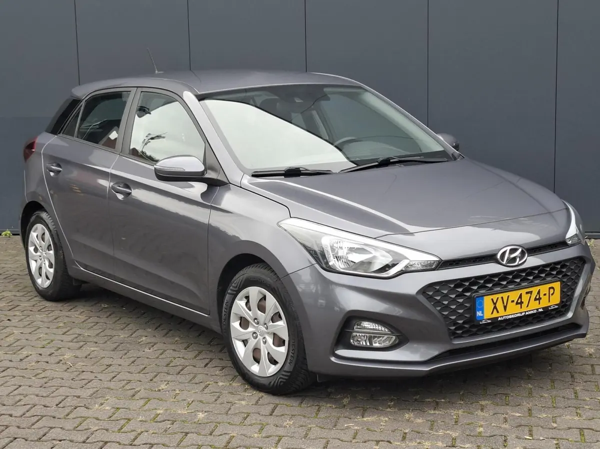 1.0 T-GDI Comfort / CARPLAY / CAMERA / TREKHAAK