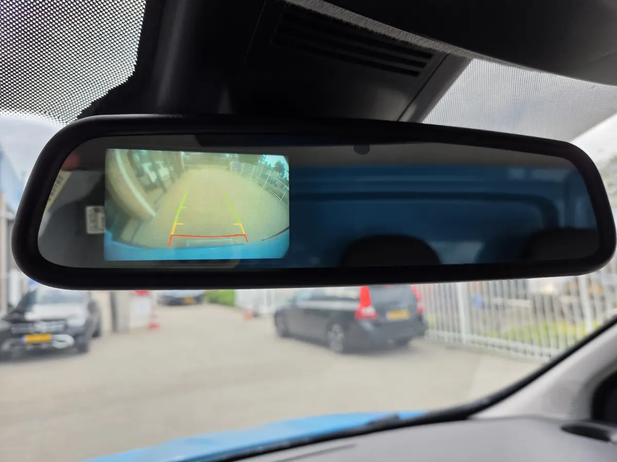 2.0 Blue dCi 150 Pk AUTOMAAT L2 Airco PDC Cruisecontrol Achteruitrijcamera Verwarmde stoel
