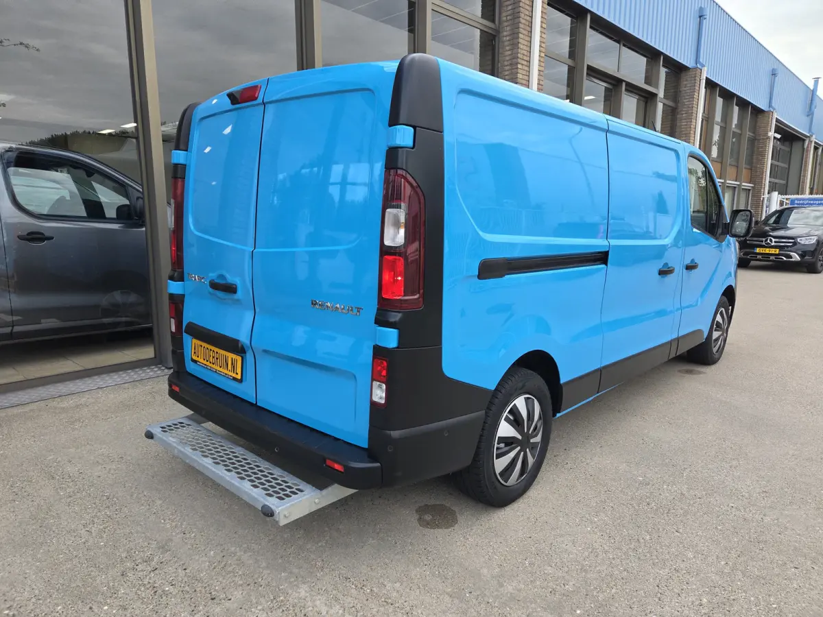 2.0 Blue dCi 150 Pk AUTOMAAT L2 Airco PDC Cruisecontrol Achteruitrijcamera Verwarmde stoel