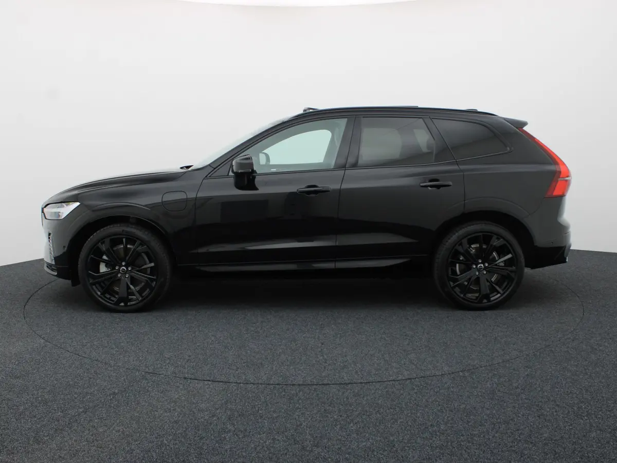 2.0 T6 Plug-in hybrid AWD Plus Dark | Trekhaak | Panodak | Dode Hoek | 360 Camera | Harman Kardon | Head Up | Elk. Klep | Prijs Rijklaar !!