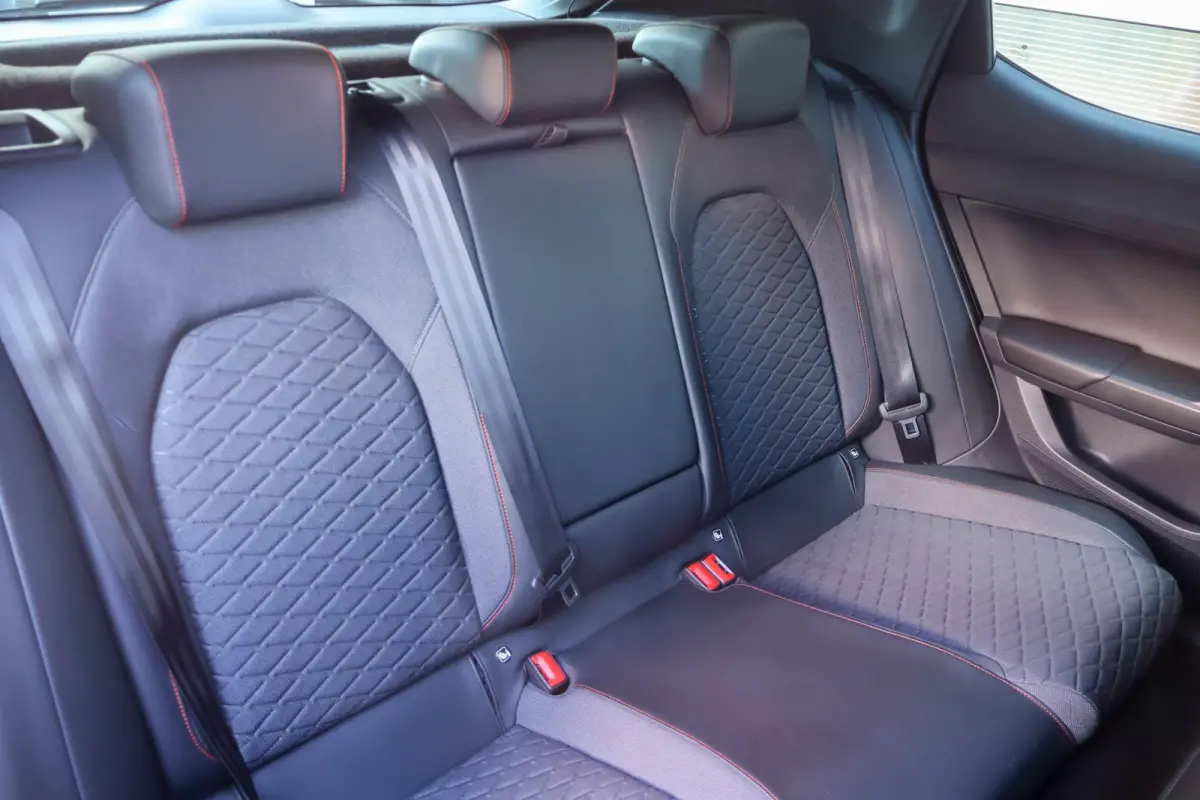 1.4 TSI eHybrid 204pk PHEV FR | SoH 91,9% | Keyless Entry | Stoel/ Stuurverwarming | Apple CarPlay/ Android Auto | Cruise Control Adaptieve | Draadloos Telefoonladen