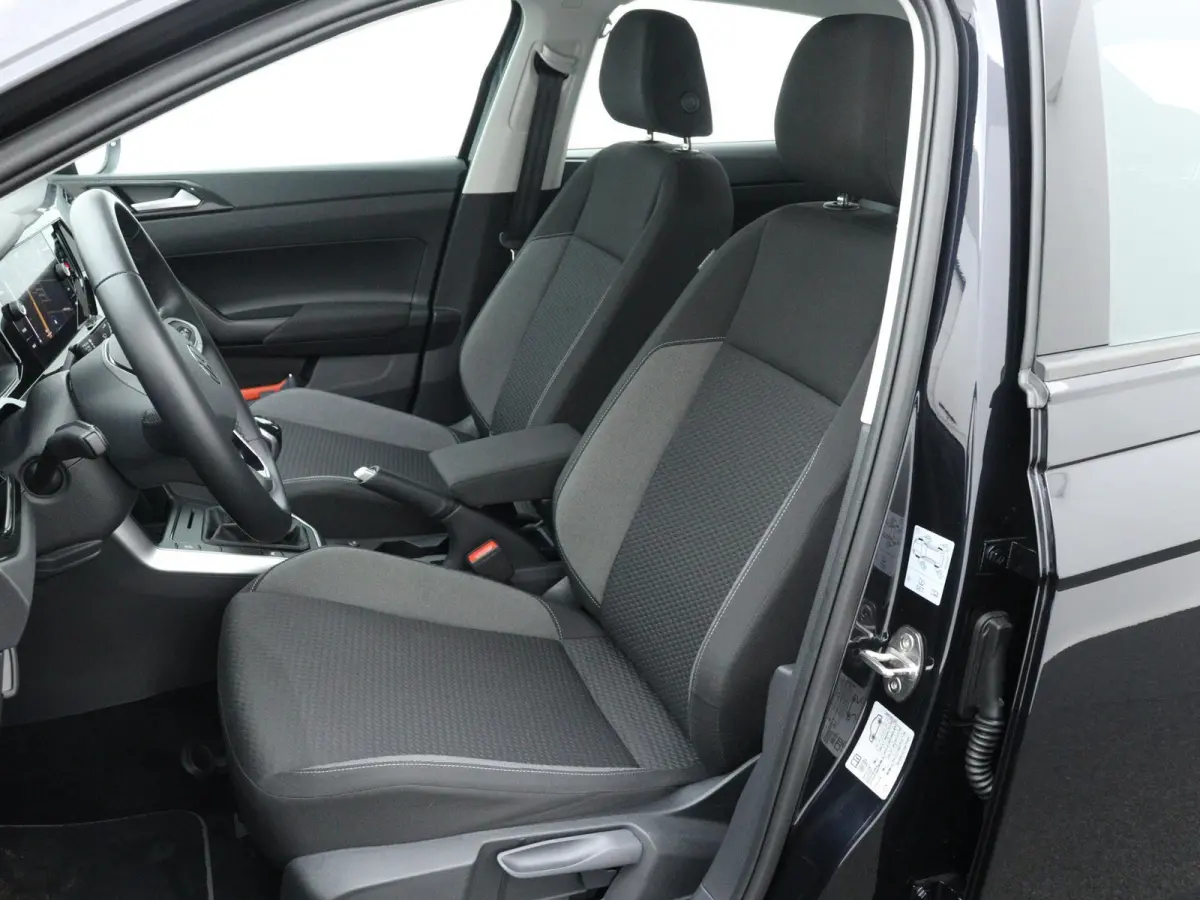 1.0 TSI Life 95 PK| Origineel Nederlands | Navigatie | Parkeersensoren | Airco | Digitale Cockpit | Apple Carplay | Adaptieve Cruise Control