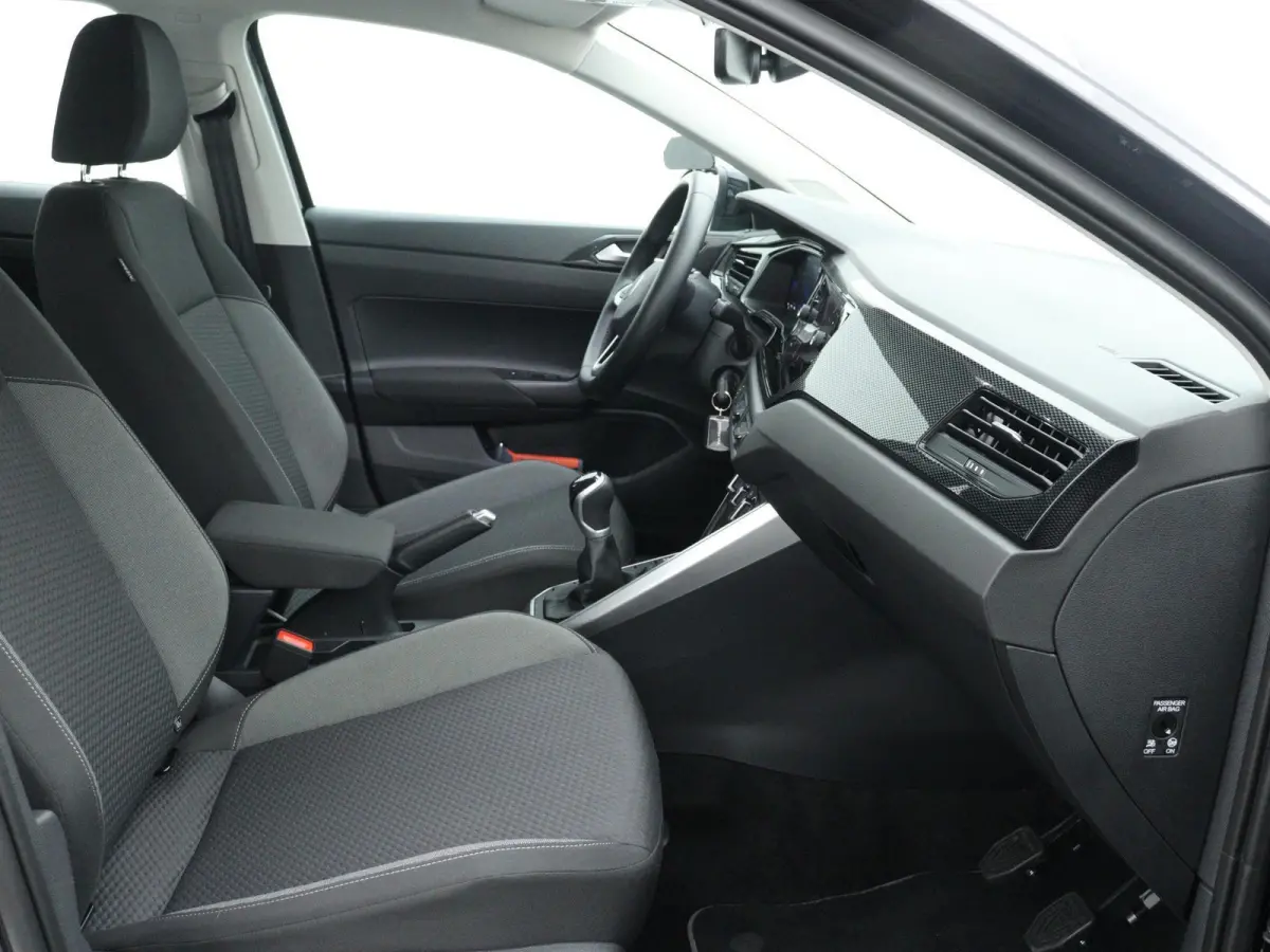 1.0 TSI Life 95 PK| Origineel Nederlands | Navigatie | Parkeersensoren | Airco | Digitale Cockpit | Apple Carplay | Adaptieve Cruise Control
