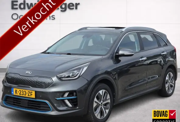 DynamicPlusLine 64 kWh | SOH 100% | 3 Fase laden | Schuif/kanteldak | Half Leder | Andriod Auto | Apple carplay | Navigatie