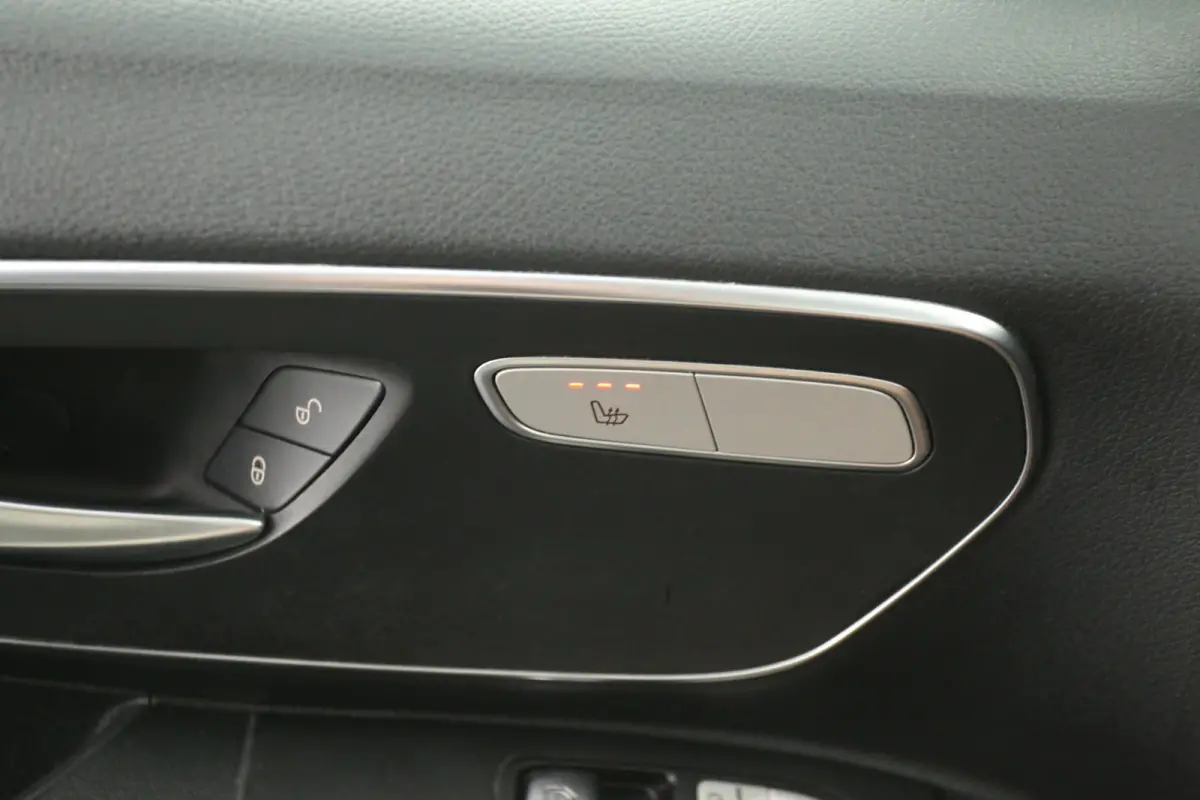 114 CDI Lang | Clima | Camera | 3 Zits | Cruise | Carplay | Trekhaak | 2xSchuifdeur