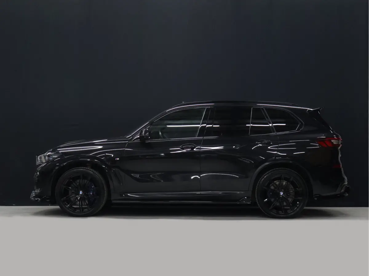xDrive45e M Sport [MAXTON DESIGN, SCHUIFKANTELDAK, TREKHAAK INKLAPBAAR, BMW LASER, 360 CAMERA, ADAPTIVE CRUISE, LUCHTVERING, APPLE CARPLAY, MEMORY SEATS, STOELVERWARMING, NIEUWSTAAT]