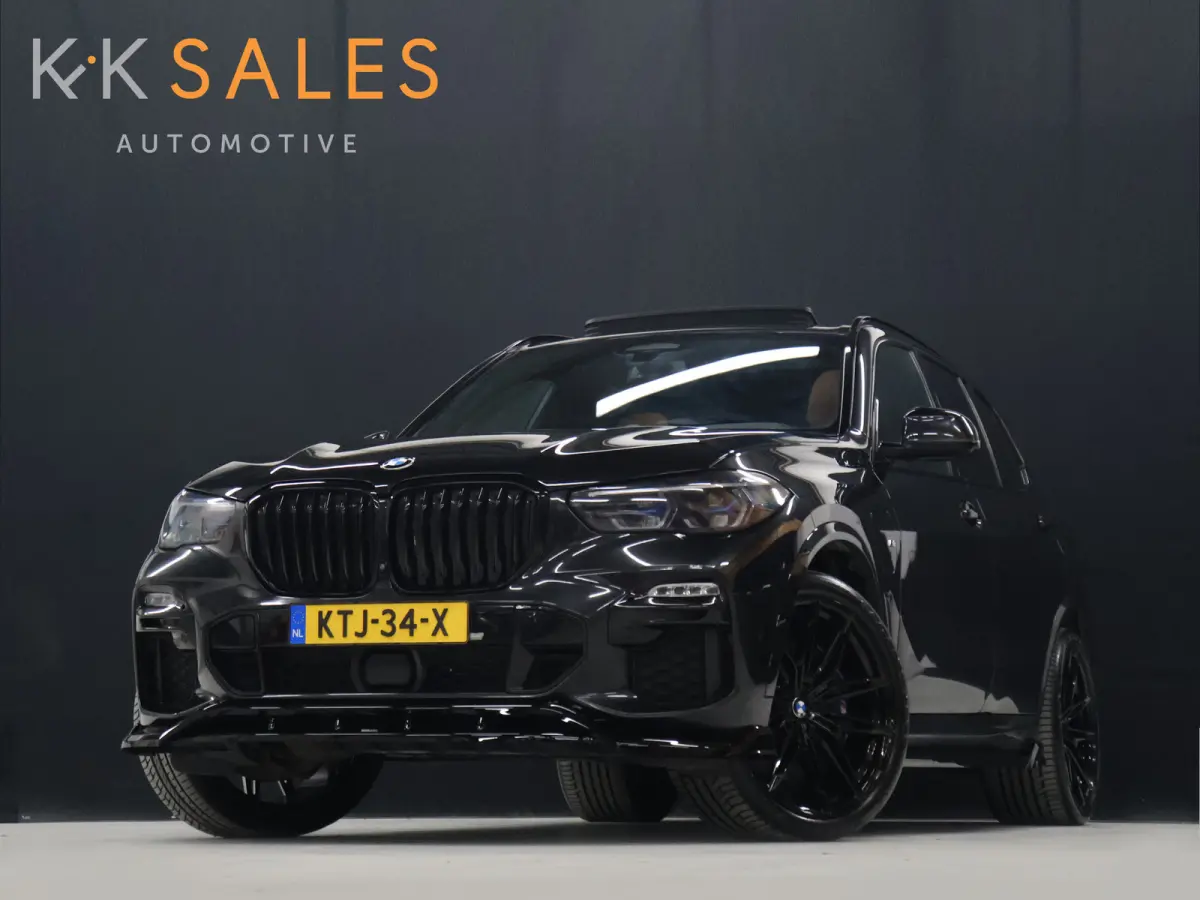 xDrive45e M Sport [MAXTON DESIGN, SCHUIFKANTELDAK, TREKHAAK INKLAPBAAR, BMW LASER, 360 CAMERA, ADAPTIVE CRUISE, LUCHTVERING, APPLE CARPLAY, MEMORY SEATS, STOELVERWARMING, NIEUWSTAAT]