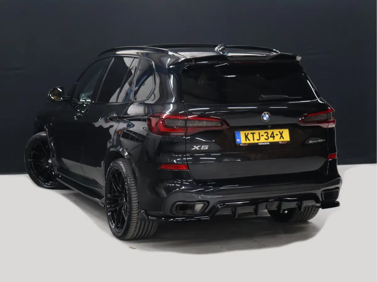 xDrive45e M Sport [MAXTON DESIGN, SCHUIFKANTELDAK, TREKHAAK INKLAPBAAR, BMW LASER, 360 CAMERA, ADAPTIVE CRUISE, LUCHTVERING, APPLE CARPLAY, MEMORY SEATS, STOELVERWARMING, NIEUWSTAAT]