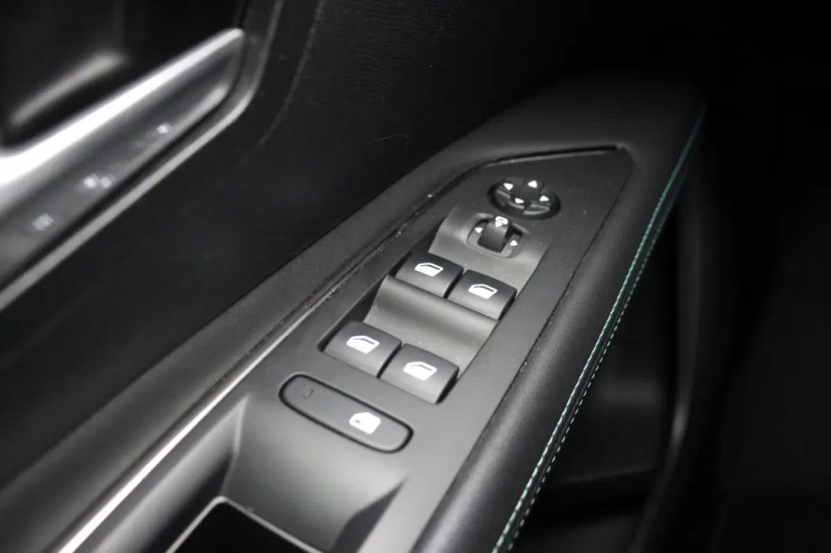 1.2 PureTech Allure - Digitaal Cockpit, Carplay, Camera, Half Leer