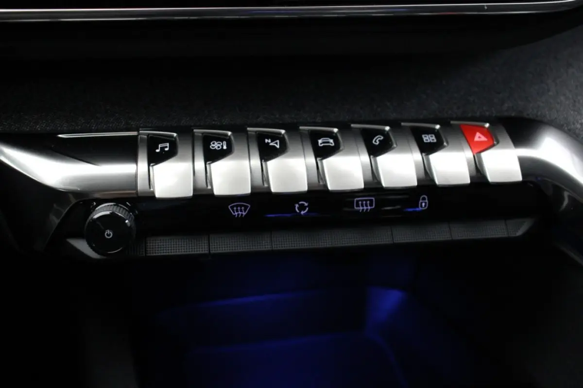 1.2 PureTech Allure - Digitaal Cockpit, Carplay, Camera, Half Leer