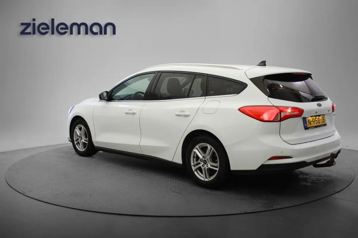 1.0 EcoBoost Hybrid Edition Business - Carplay, Camera, Trekhaak
