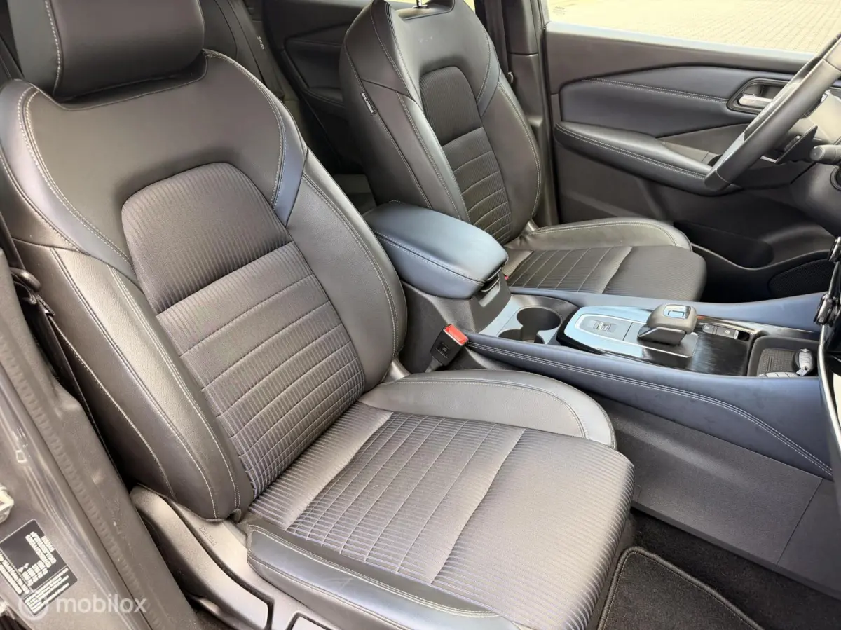 1.3 MHEV Xtronic Premiere Edition|Pano|360cam