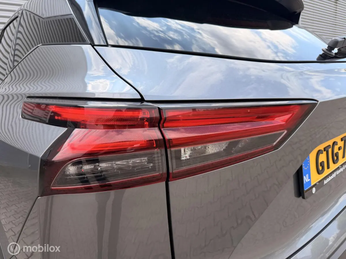 1.3 MHEV Xtronic Premiere Edition|Pano|360cam
