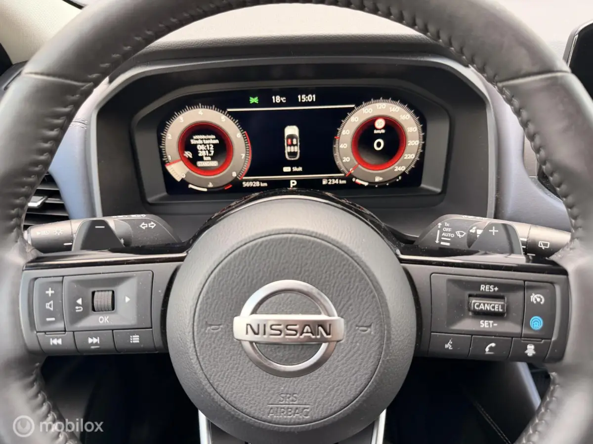 1.3 MHEV Xtronic Premiere Edition|Pano|360cam