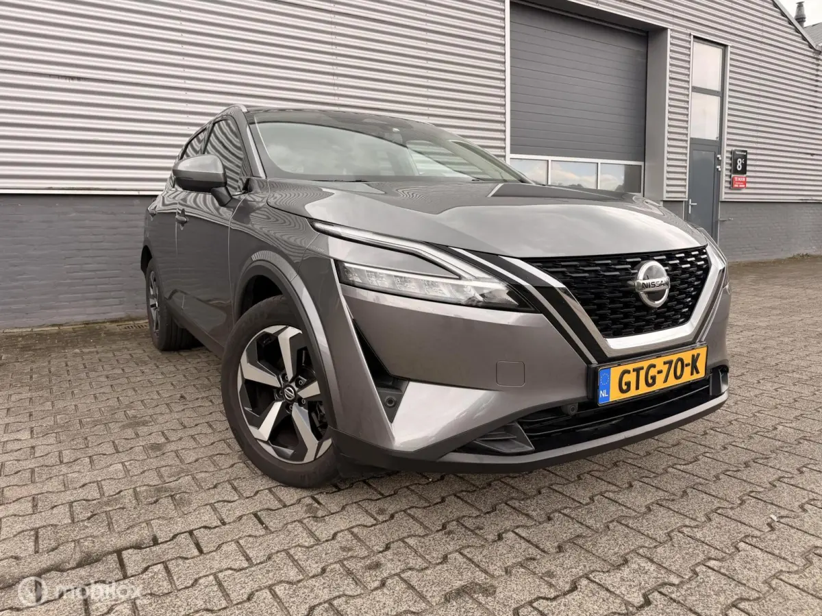1.3 MHEV Xtronic Premiere Edition|Pano|360cam