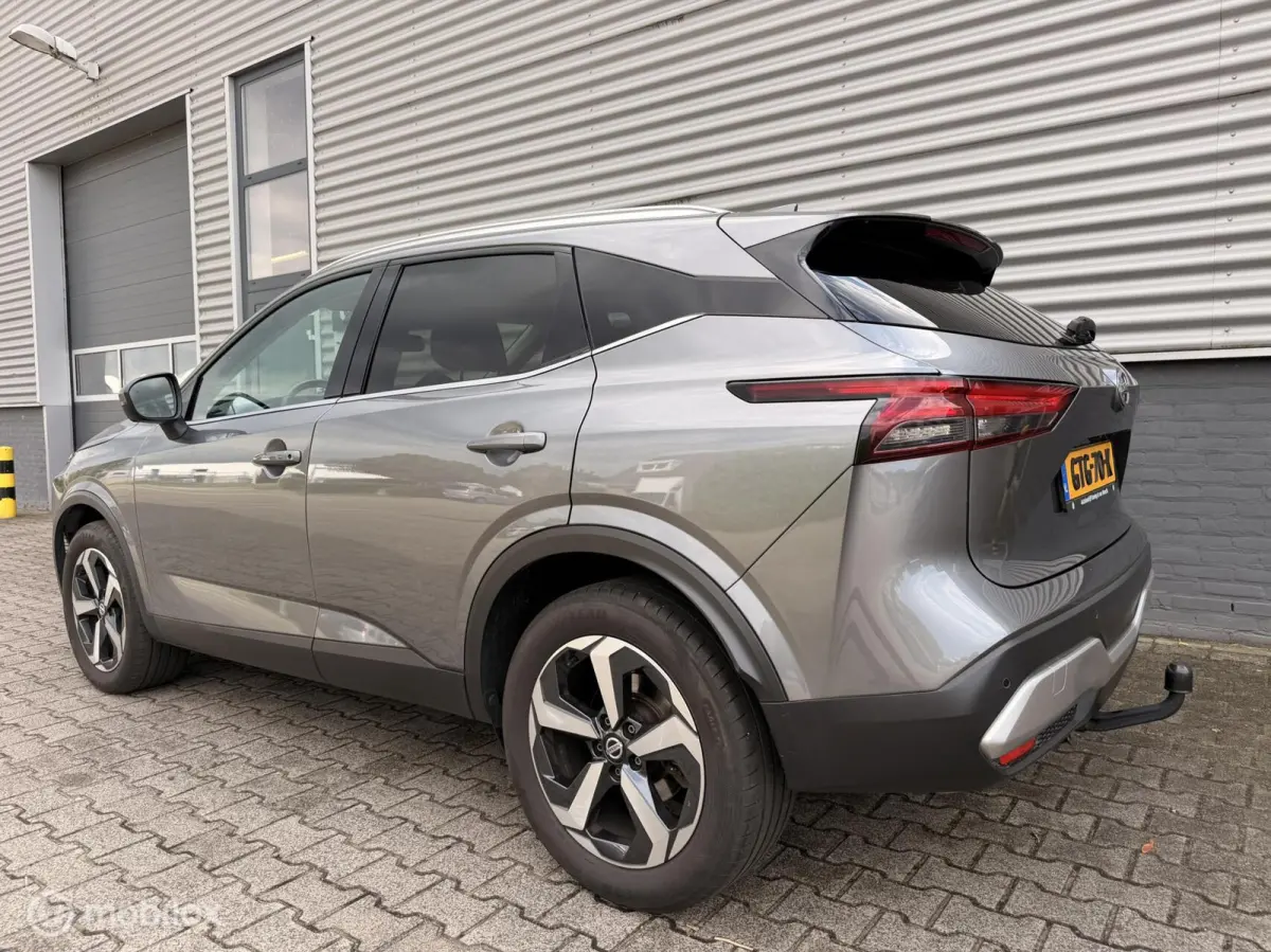 1.3 MHEV Xtronic Premiere Edition|Pano|360cam