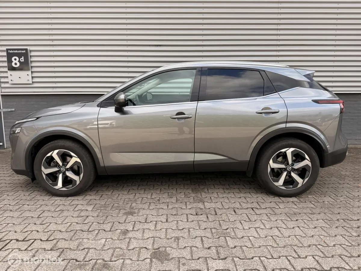 1.3 MHEV Xtronic Premiere Edition|Pano|360cam