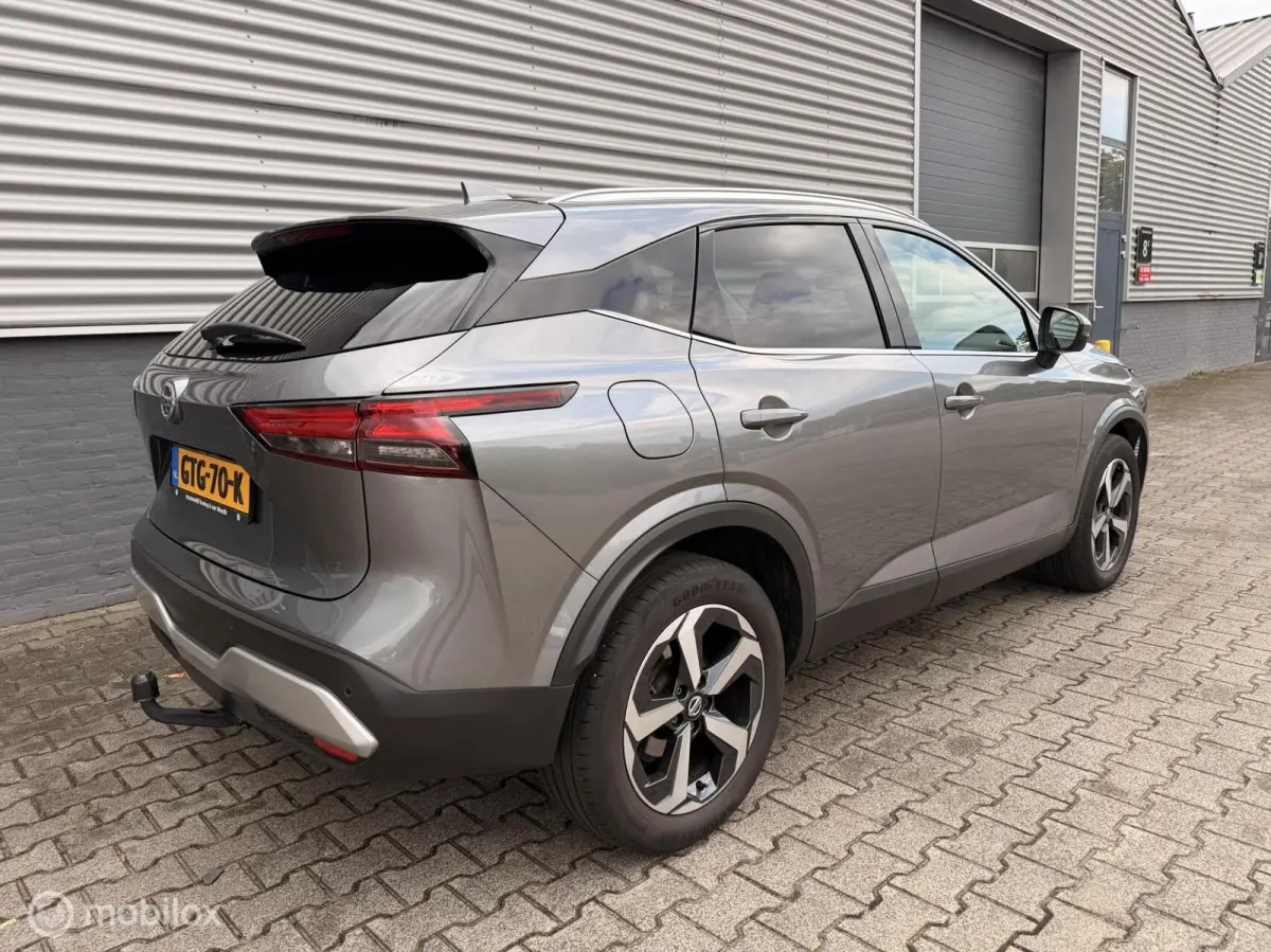 1.3 MHEV Xtronic Premiere Edition|Pano|360cam