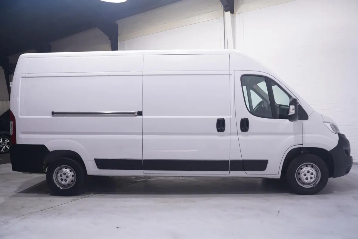 2.2D 140 pk L3H2 BPM vrij, Navi, Camera Airco ECC, Apple Carplay, Cruise Control, Laadruimte Pakket, PDC achter, 3-Zits