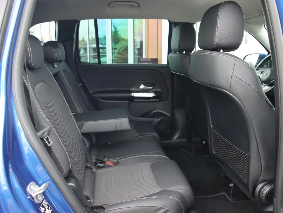 180 Luxury Line | Widescreen | Apple carplay - android auto