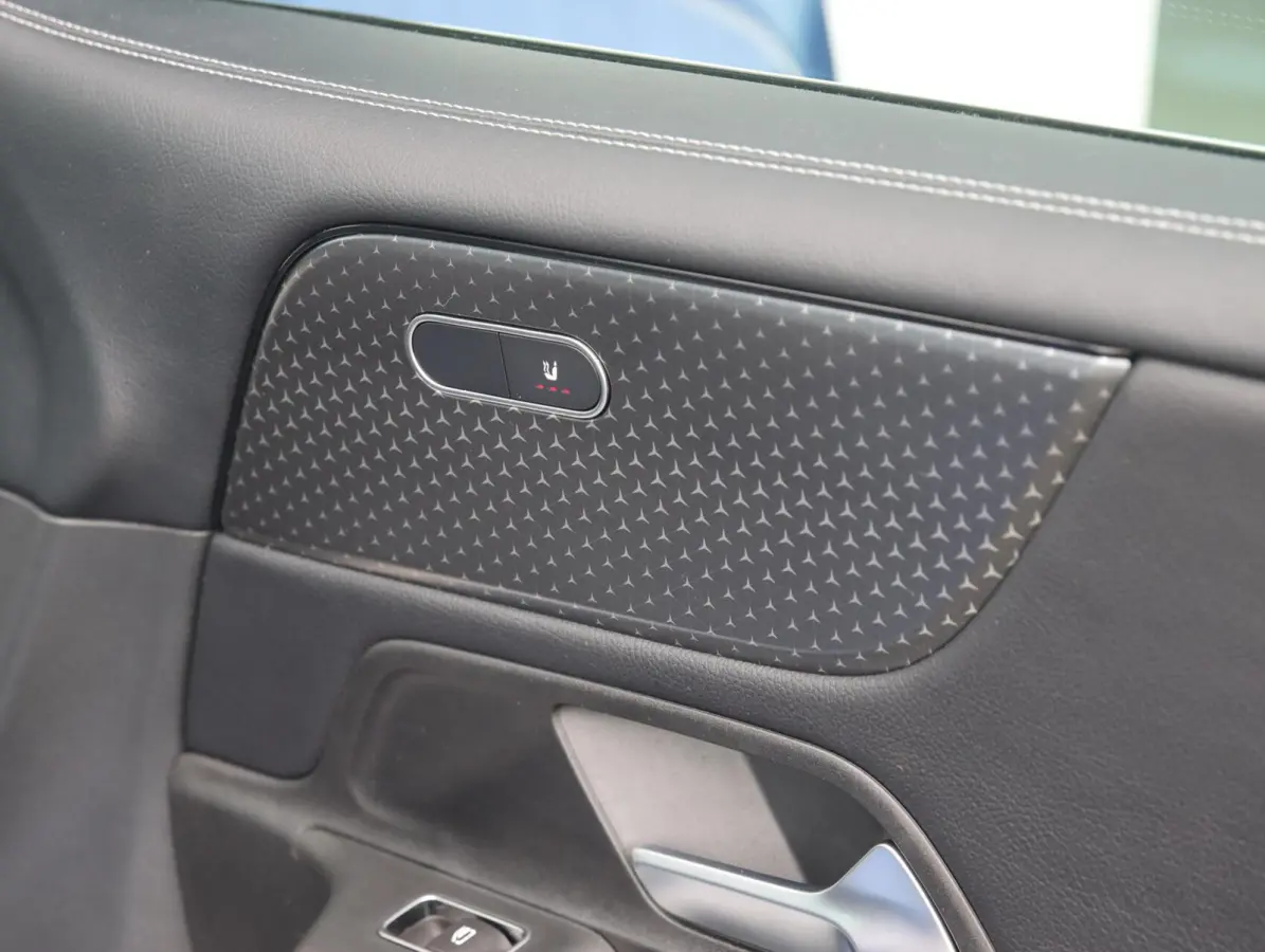 180 Luxury Line | Widescreen | Apple carplay - android auto