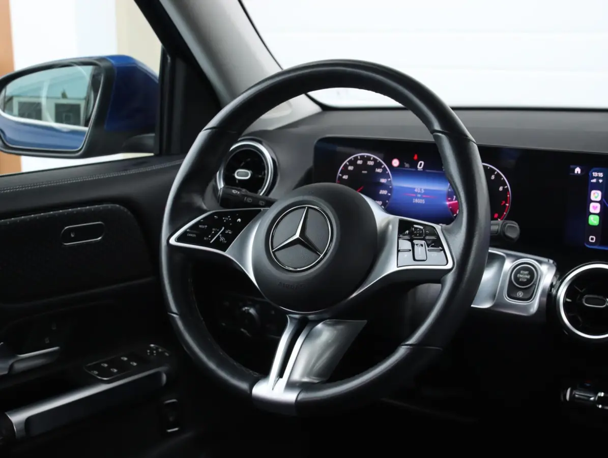 180 Luxury Line | Widescreen | Apple carplay - android auto