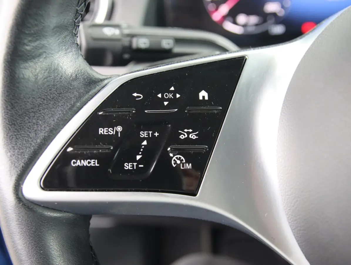 180 Luxury Line | Widescreen | Apple carplay - android auto