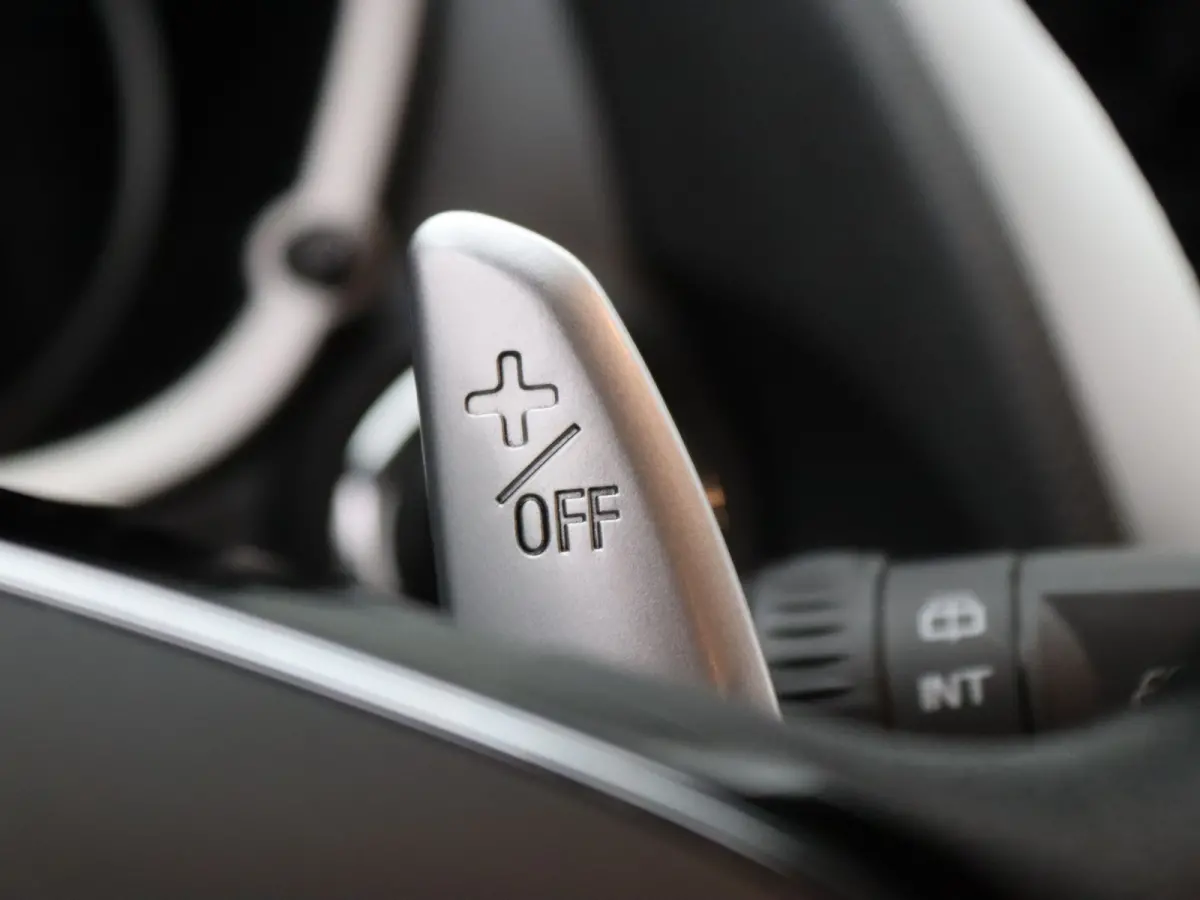 187pk PHEV Intense+ Apple Carplay/Android Auto | Climate