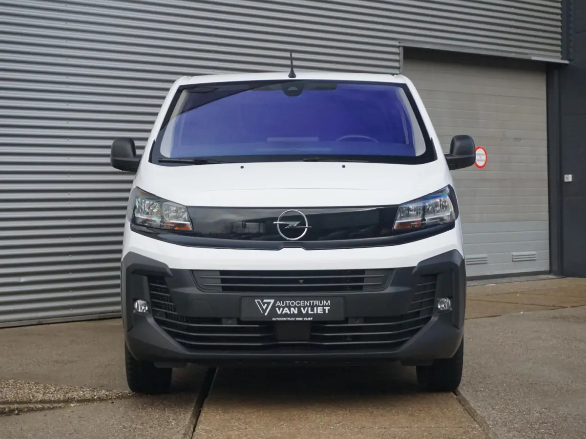 L3 2.0D 180 PK. Automaat | BPM-vrij | Navigatie incl. Apple Carplay | parkeersensoren voor & achter | dodehoekwaarschuwing | Climate Control | Keyless Entry en Start/Stop